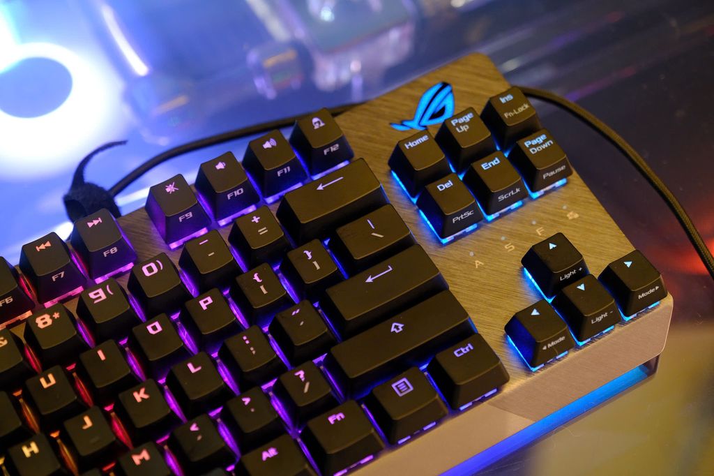 Bàn phím cơ ASUS ROG Strix Scope TKL Deluxe